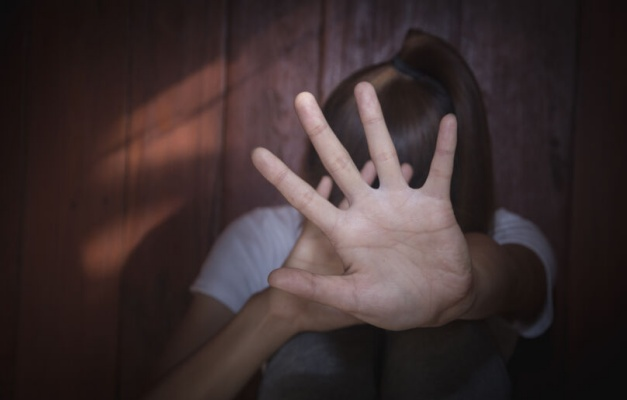 Polícia investiga ataque com soda cáustica contra mulher em Ibiporã