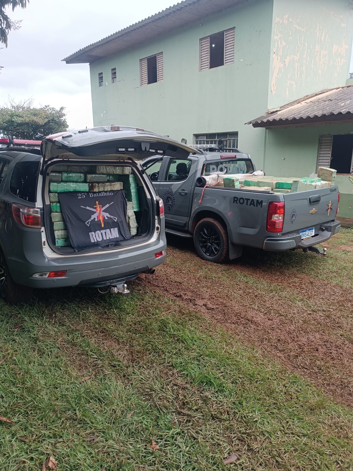 Polícia apreende mais de 1,7 tonelada de maconha na região