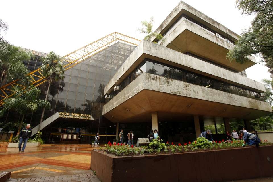 Banco de horas é suspenso pelo TCE