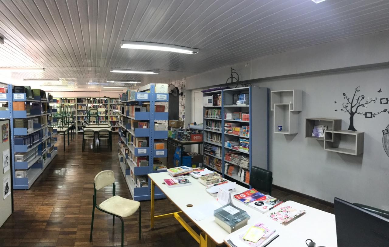 ‘Vaquinha’ arrecada recursos para reformar biblioteca do colégio JK