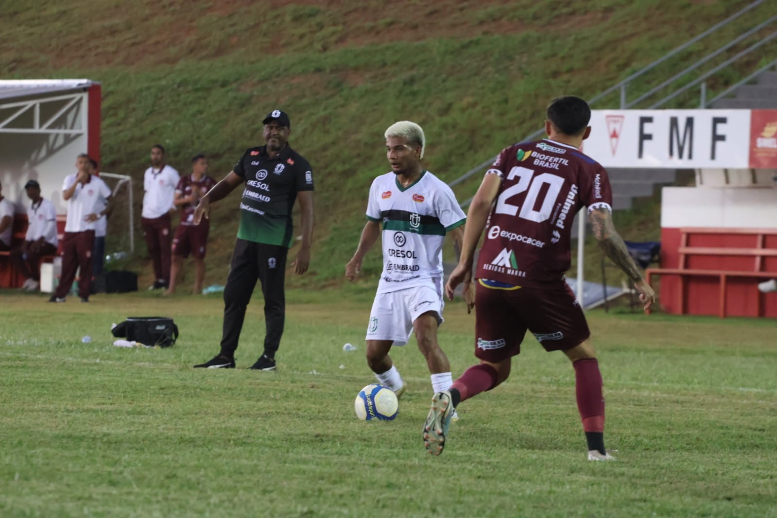 Maringá vence o Patrocinense de virada por 2 a 1