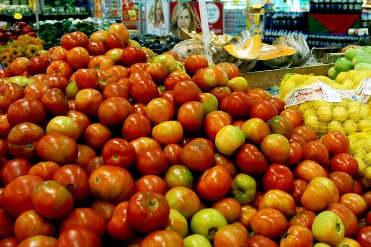 Preços do chuchu, tomate e abobrinha quase dobram na Ceasa