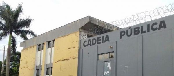Cinco presos tentam fugir da cadeia e um fica ferido