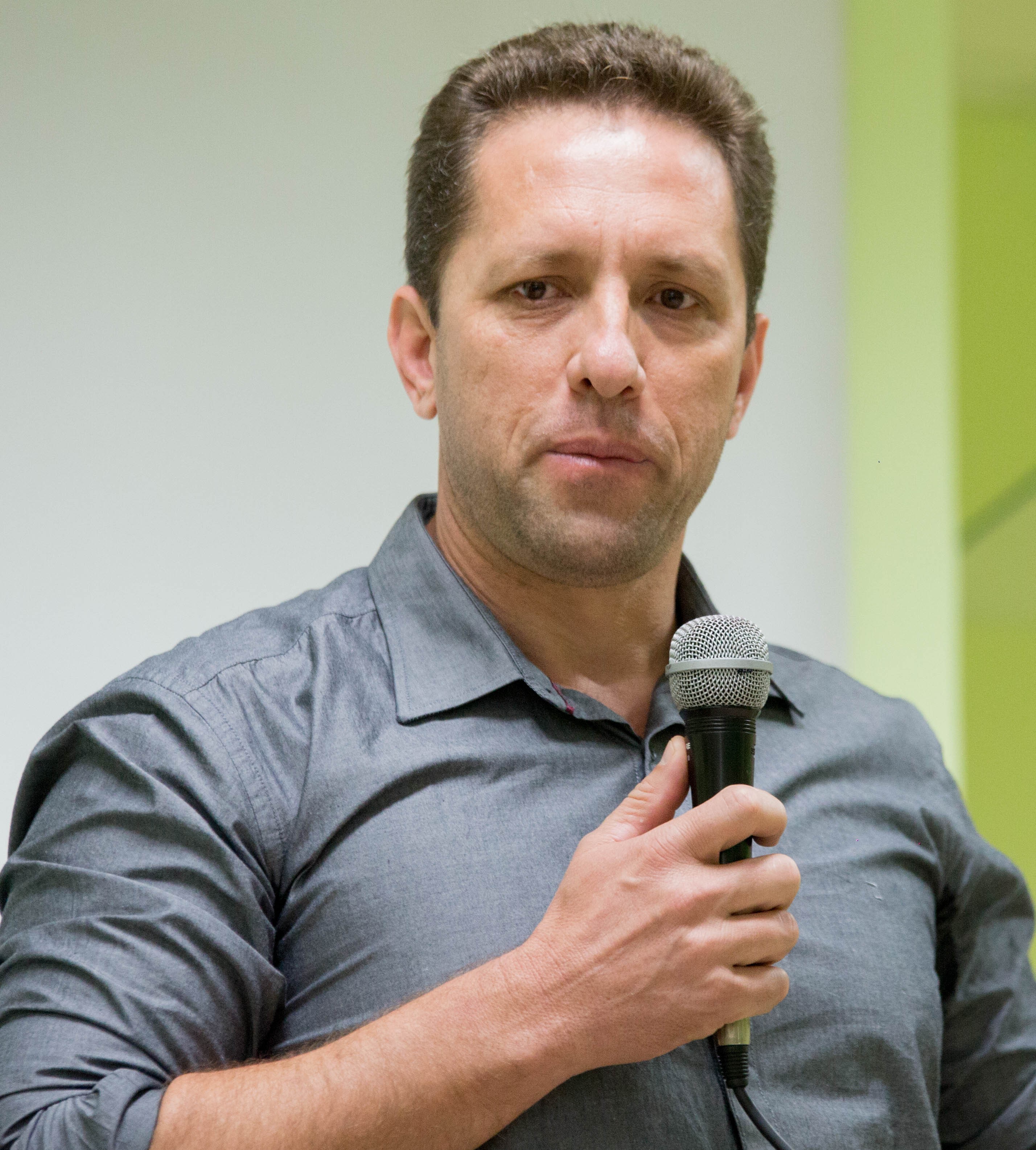 Secretário deixa prefeitura para se aposentar na PM em Sarandi