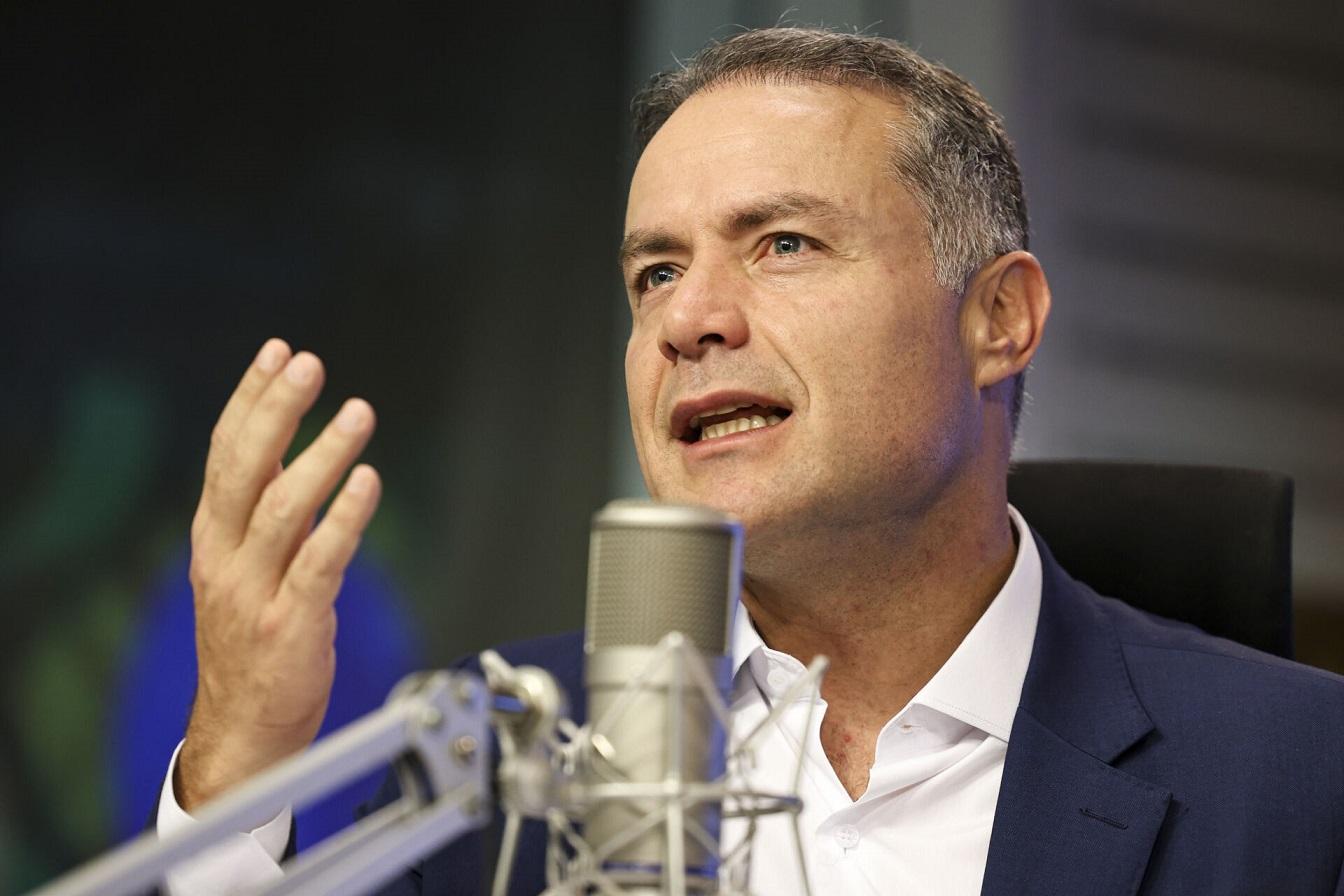 Ministro anuncia assinatura de contratos dos lotes 3 e 6 de rodovias