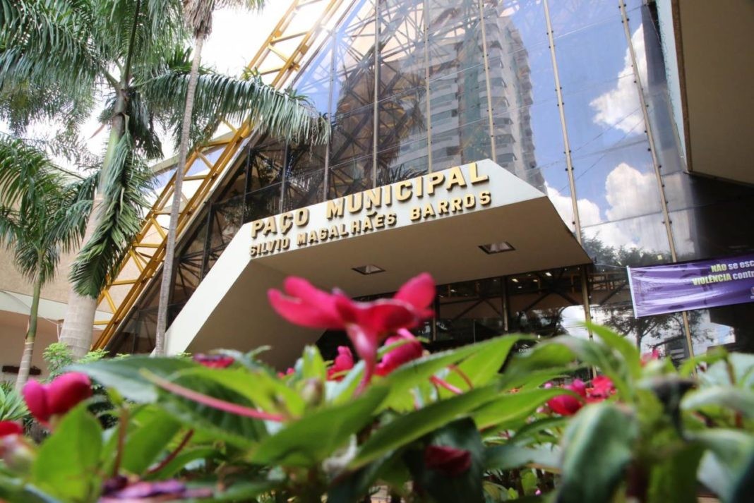 Covid-19: Com alta nos casos, Prefeitura de Maringá vai publicar novo decreto com restrições