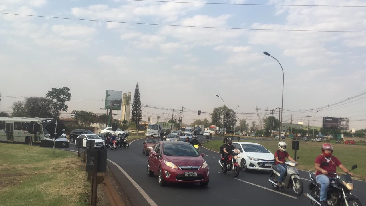 Técnicos decidem o que fazer para evitar congestionamentos