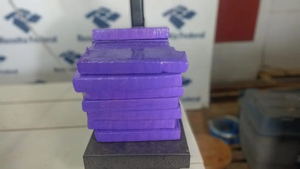 Receita Federal apreende drogas em transportadora de Maringá