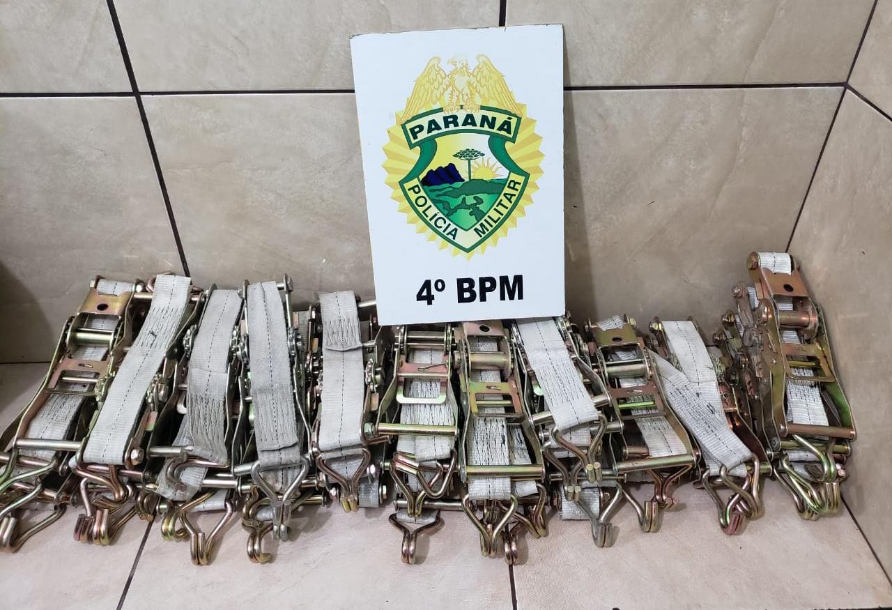 Vigilante denuncia furto e dois homens são detidos pela PM