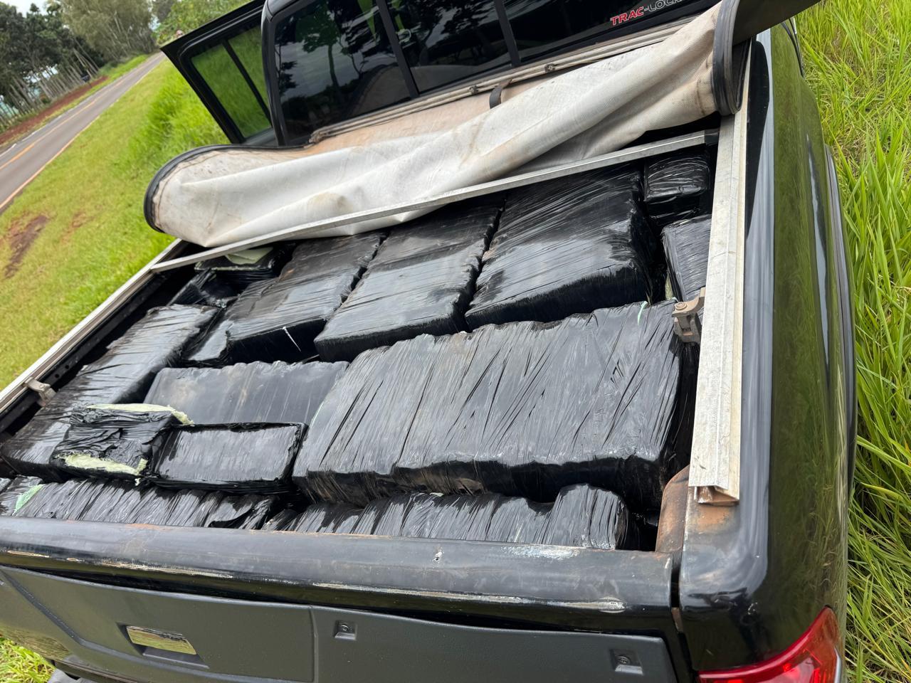 RF e PRF apreendem mais de meia tonelada de maconha