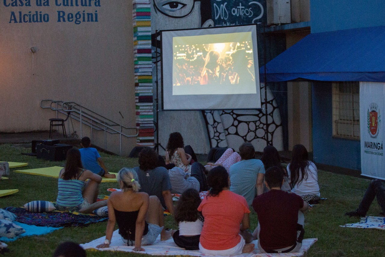 Projeto ‘Cinema a Céu Aberto’ ocorre nessa quarta-feira (30)