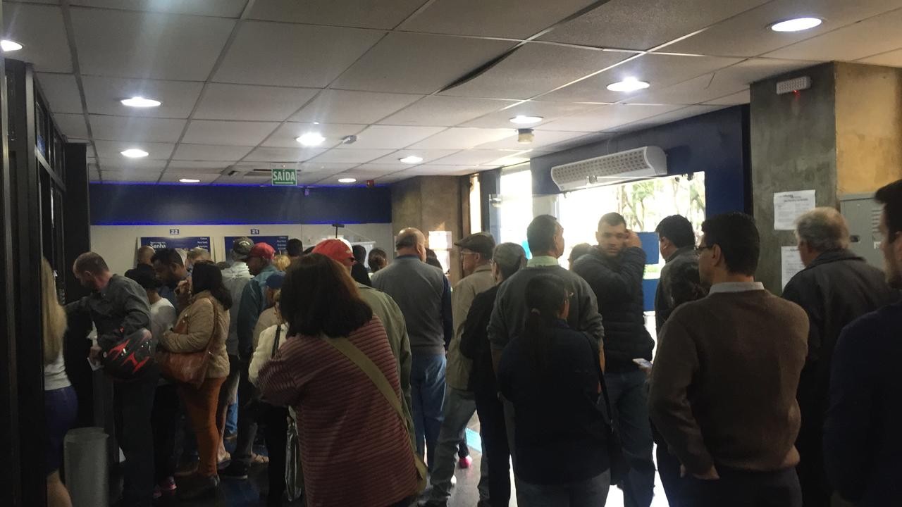 Começou nesta segunda-feira (18) o pagamento para quem tem mais de 57 anos