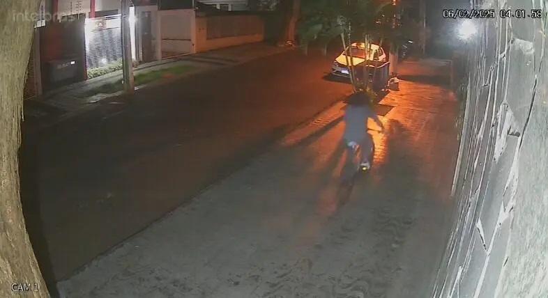 Homem usa peruca para furtar bicicletas em Maringá, mas acaba preso