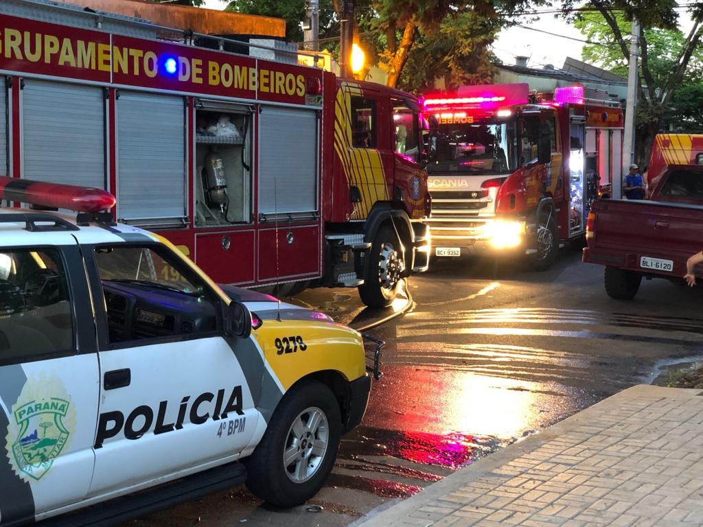 Mulher morre carbonizada durante incêndio em residência
