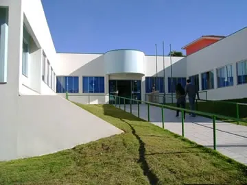 Justiça determina que secretária de 18 anos volte ao cargo em Corumbataí do Sul