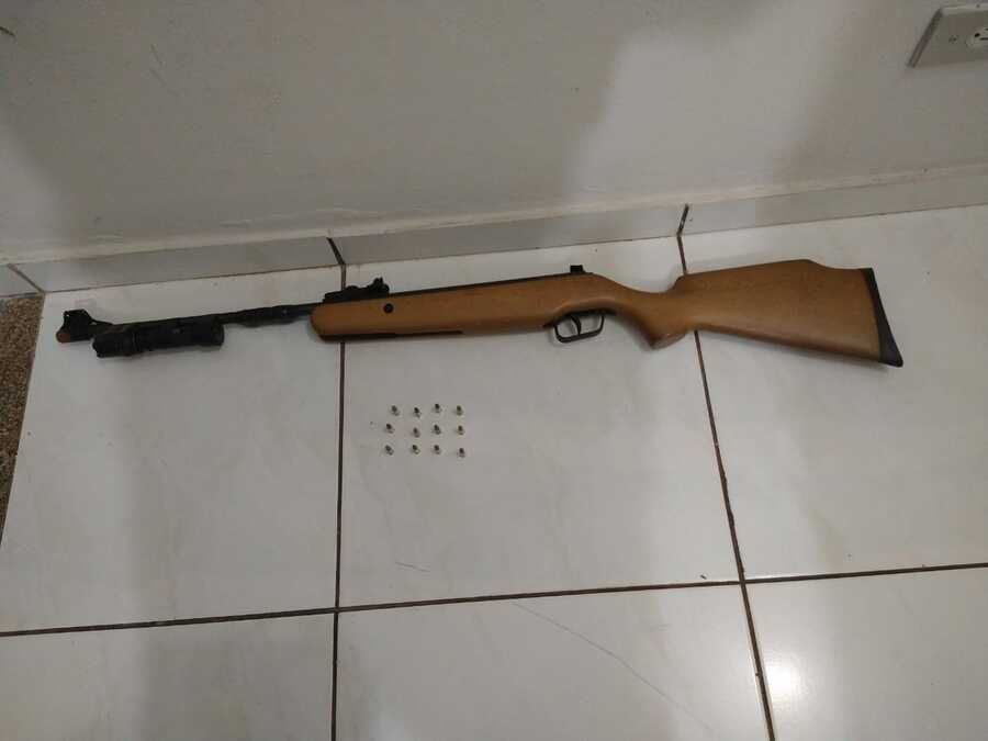 Caçador é preso com paca abatida, arma de fogo e munição