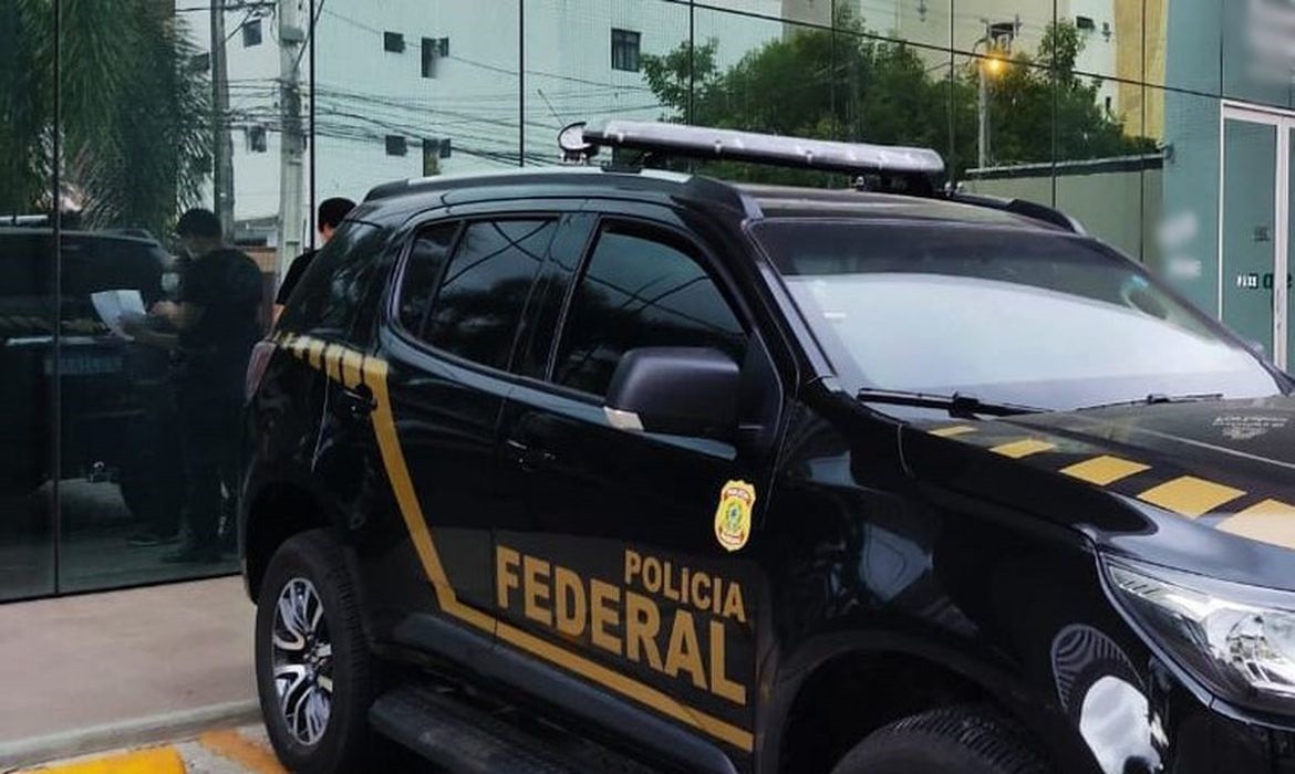 Homem morre em confronto com a PF durante operação em Cascavel
