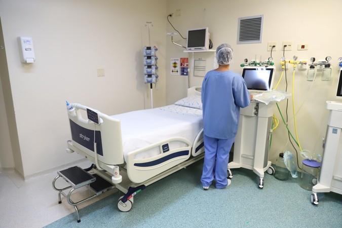 Covid-19: Mais de 2 mil leitos exclusivos ativados no Paraná em 2021