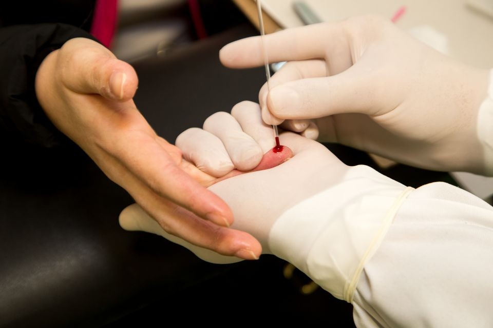 Casos de infecções por HIV reduzem em Maringá