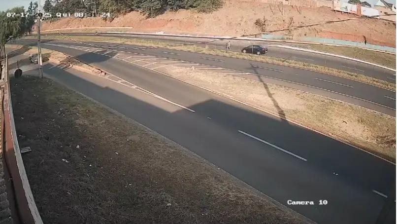 Mulher morre atropelada na BR-376