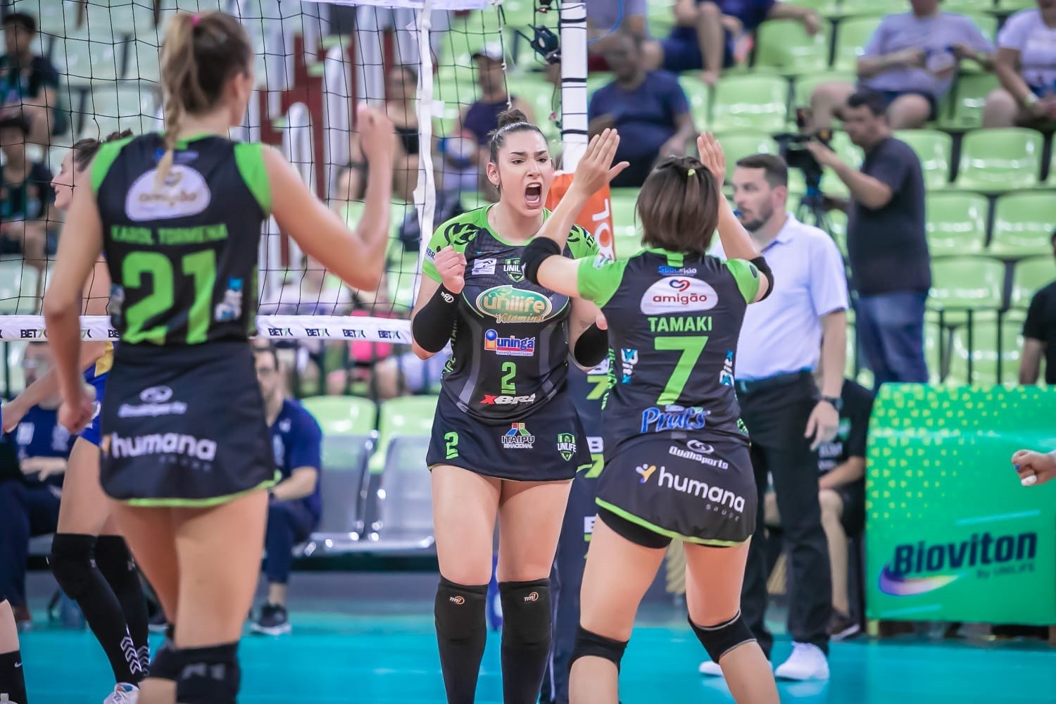 Unilife Maringá enfrenta o Fluminense nesta terça-feira (19)