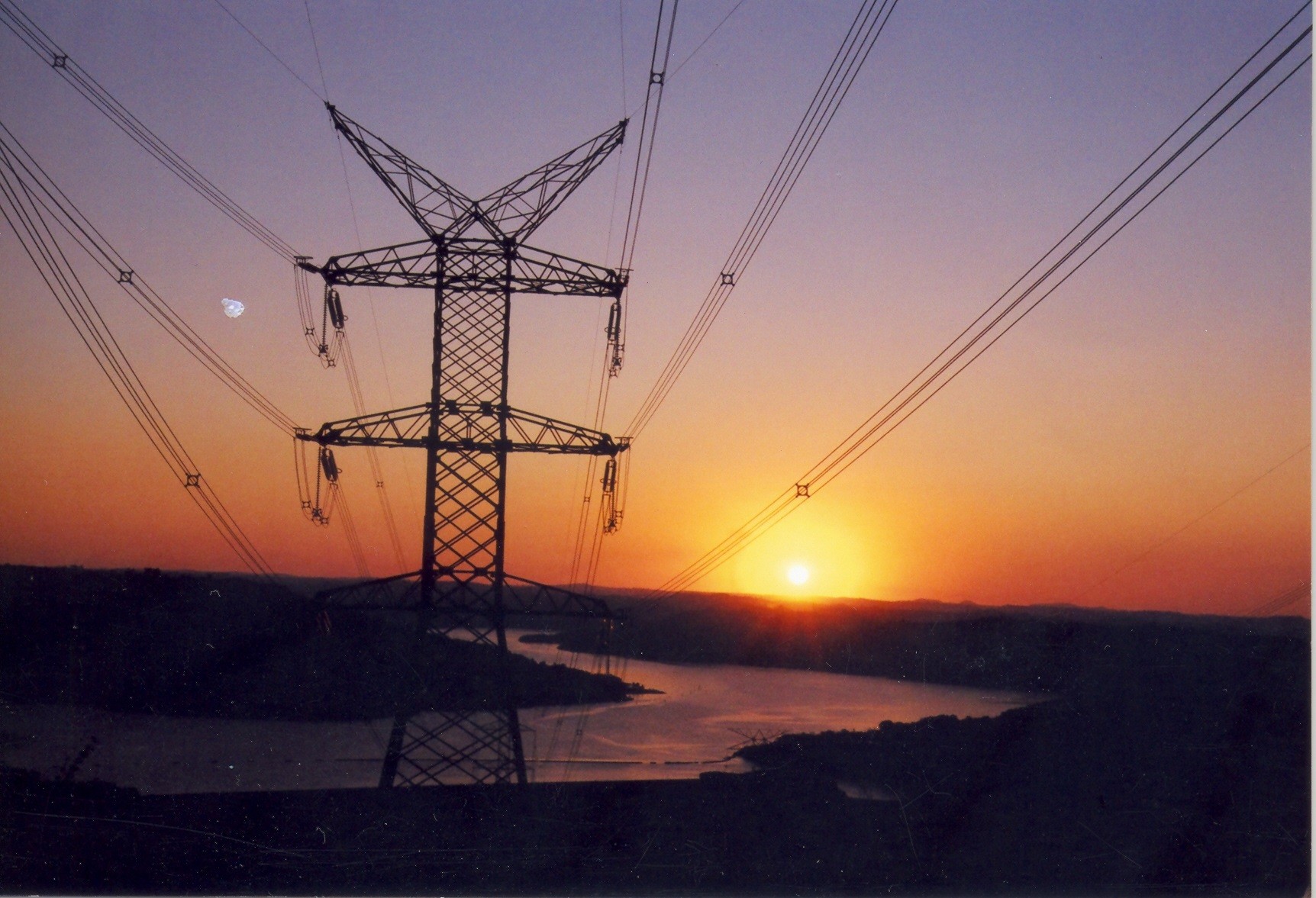 Copel apura causa de “apagões” em Paiçandu