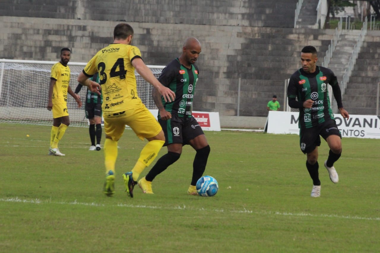 Em clássico paranaense na Série D, Maringá FC empata com Cascavel