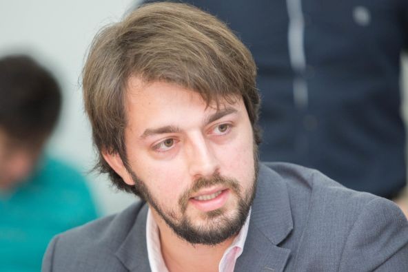 Apesar de conversas e negociações, secretários de Ulisses não saem para disputar eleições