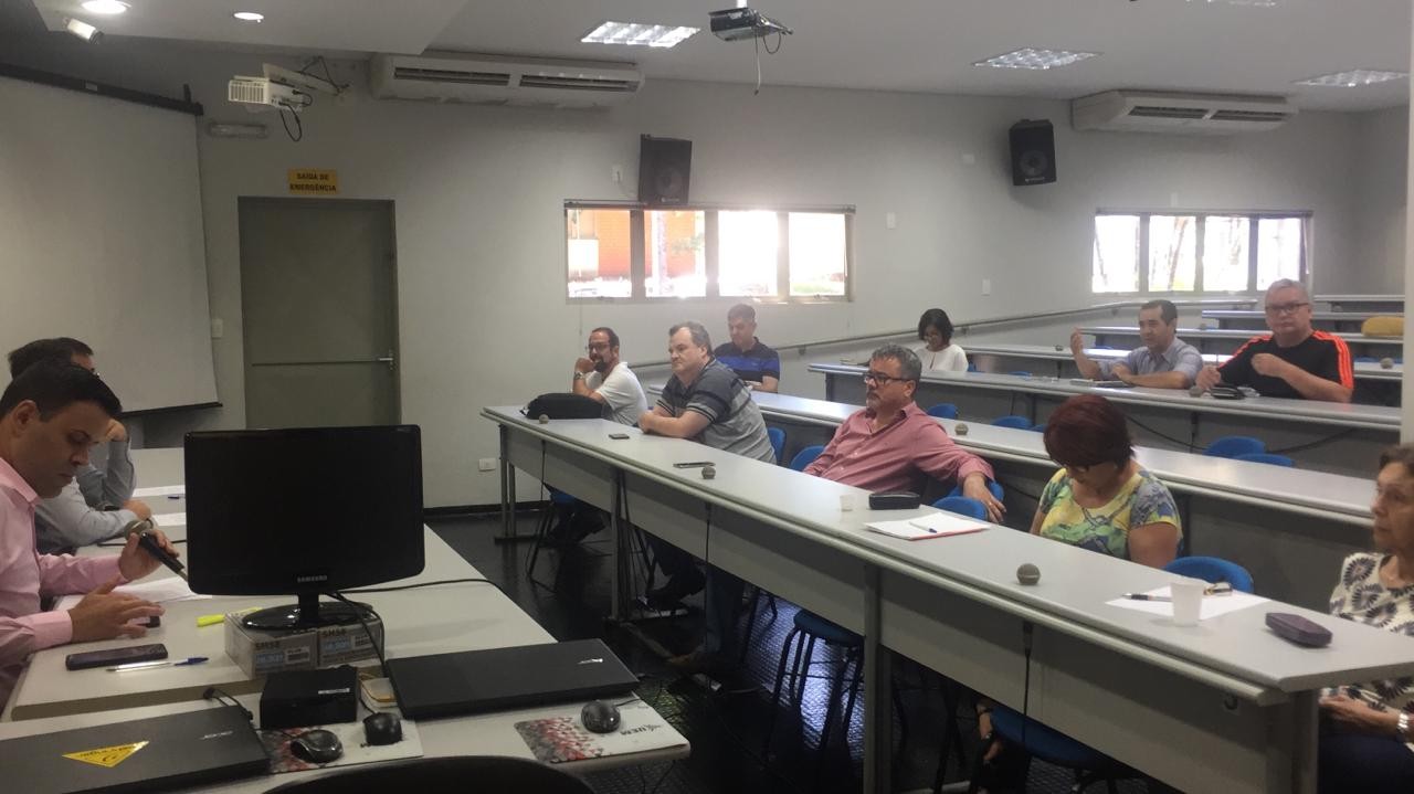 Todas as aulas de pós-graduação da UEM estão suspensas