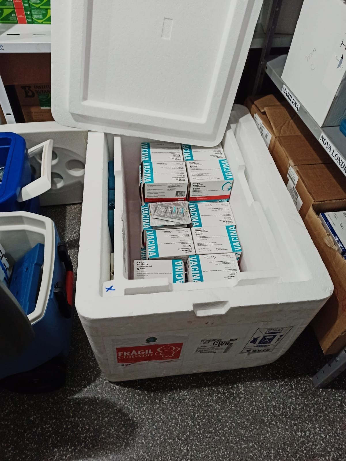 24 mil doses de vacinas contra a Covid-19 estão sob suspeita após queda de energia