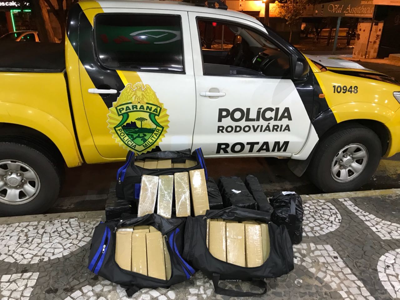 PRE apreende quase 200 kg de maconha em Perobal