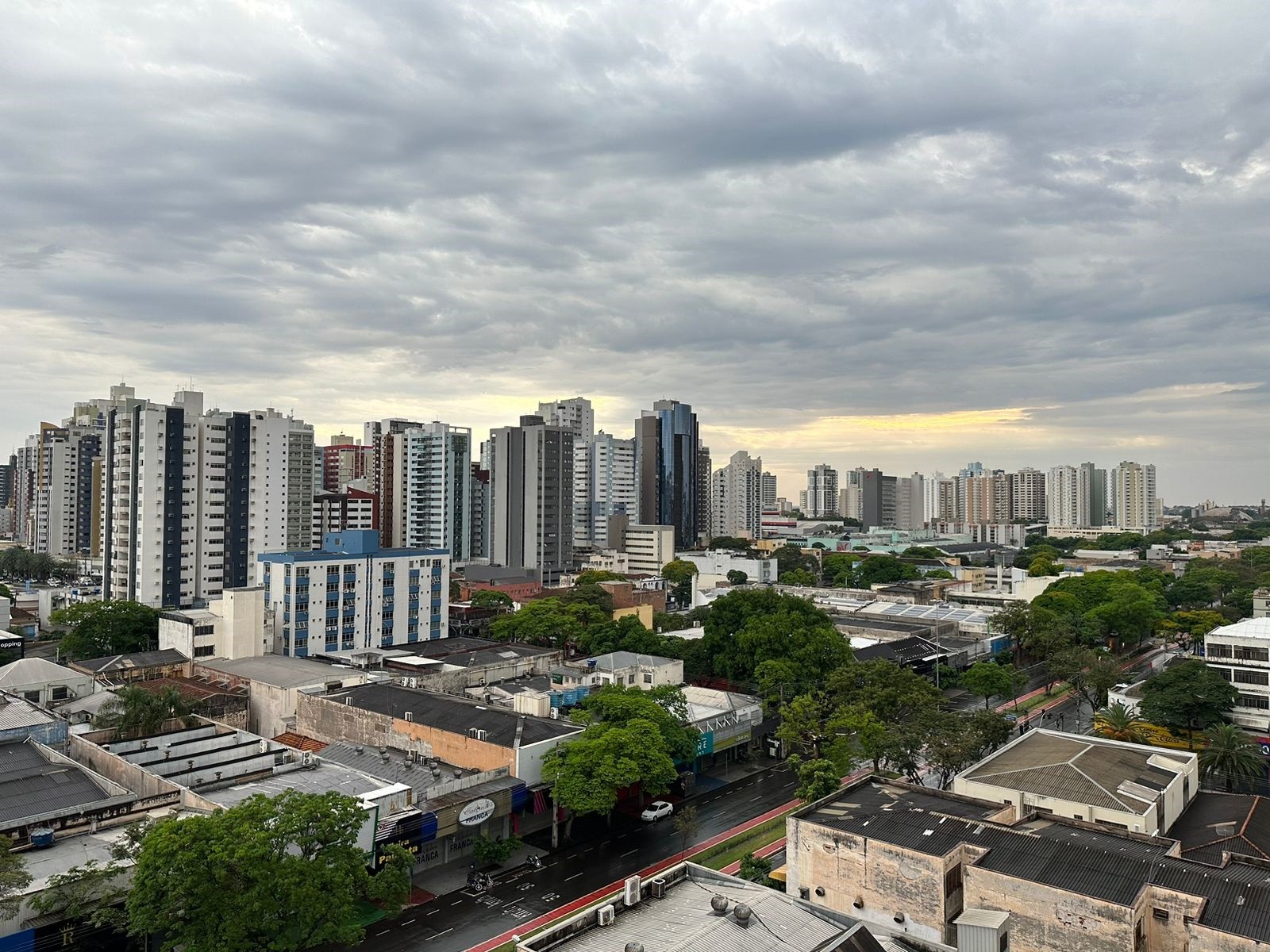 Chuva volta a ser registrada nesta quarta-feira (13) em Maringá