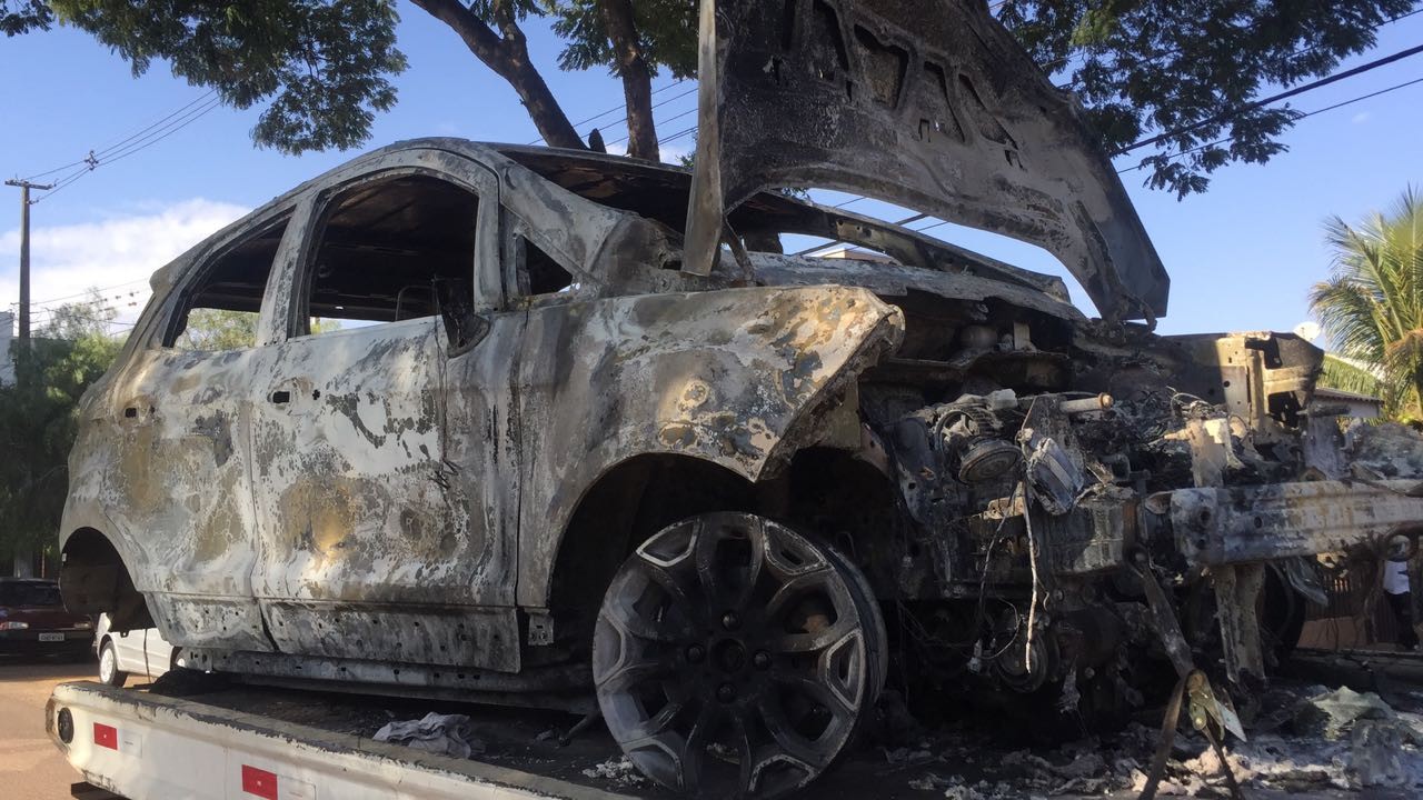 Homem é executado dentro de casa e na frente da mulher em Sarandi