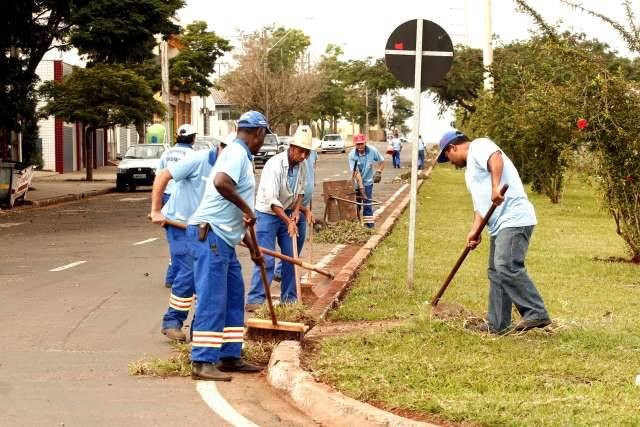 Licitação para varrição de rua é suspensa pelo TCE