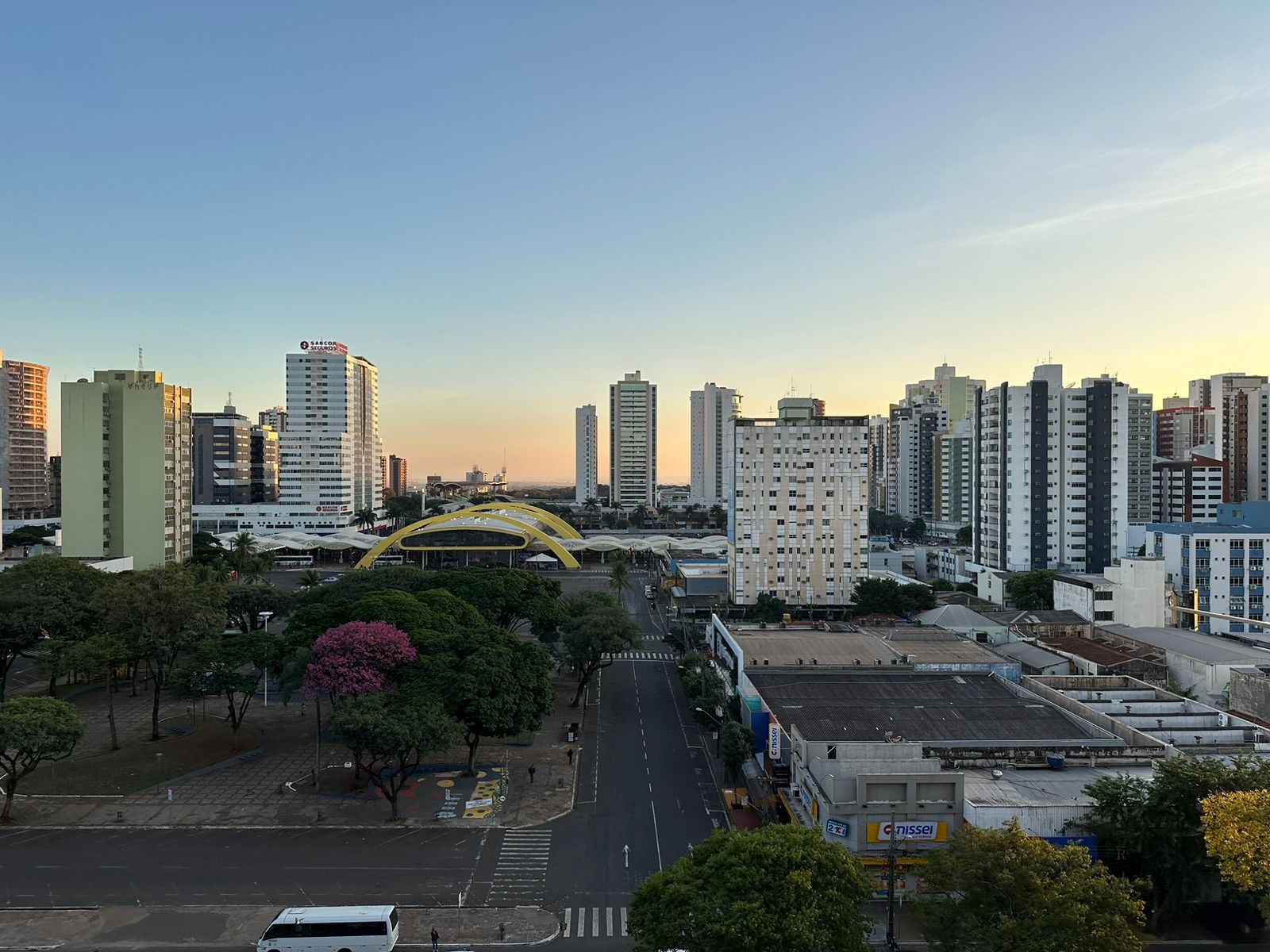 Maringá terá tempo firme e seco nesta sexta-feira (21)