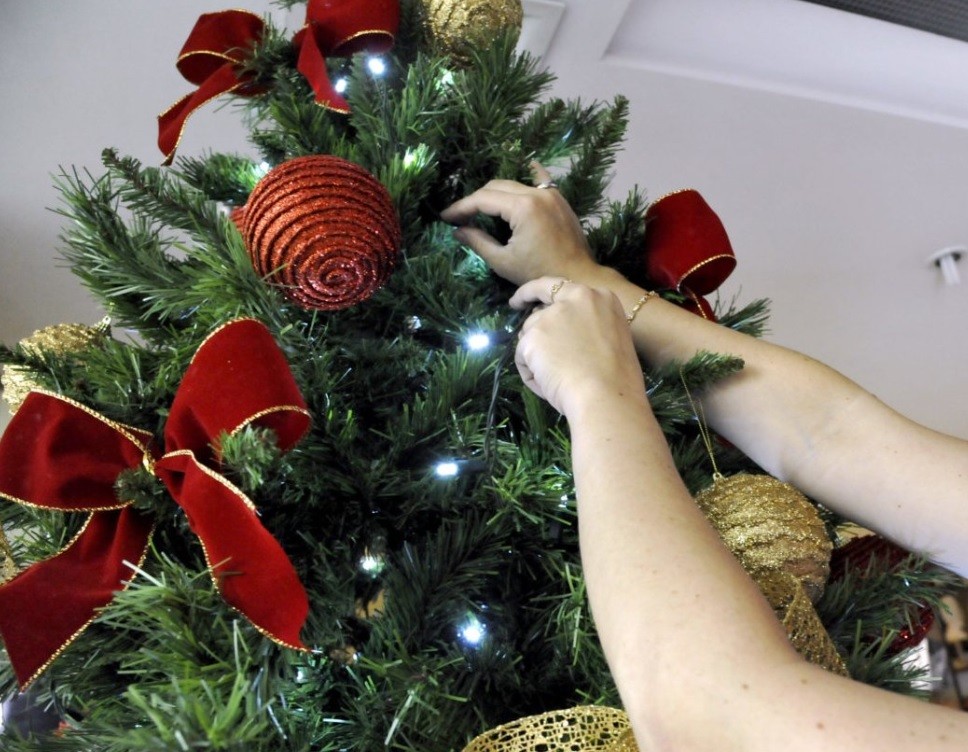 Copel orienta sobre cuidados com luzes de Natal para evitar acidentes