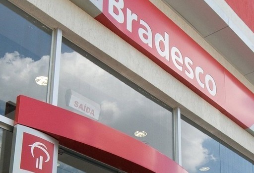 Três agências bancárias de Maringá fecham após confirmação de casos de Covid-19, diz sindicato