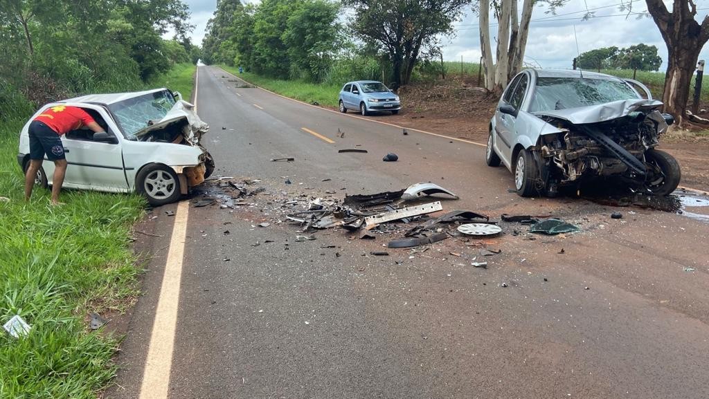 Três pessoas morrem em acidente na PR-461