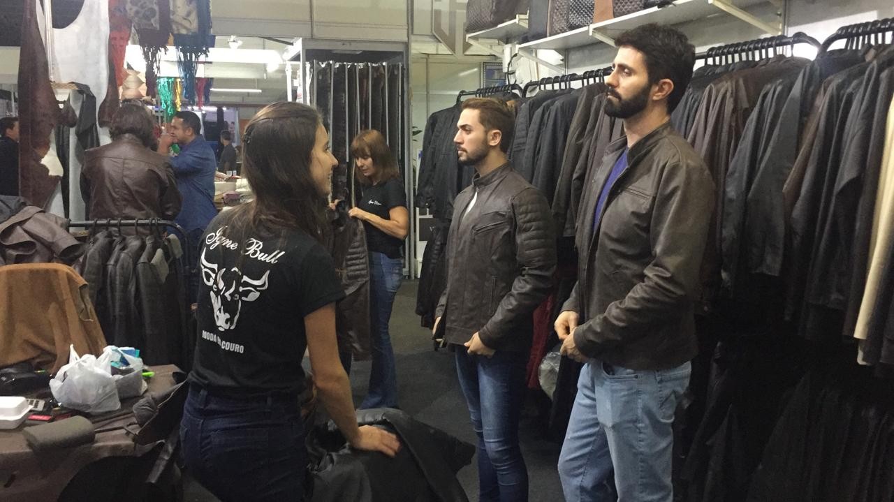 Expositores esperam chegada do frio para aquecer vendas de artigos de couro