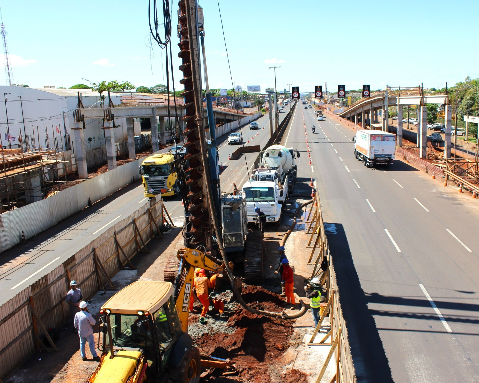 Obra de viadutos entra em nova fase com restrição de tráfego