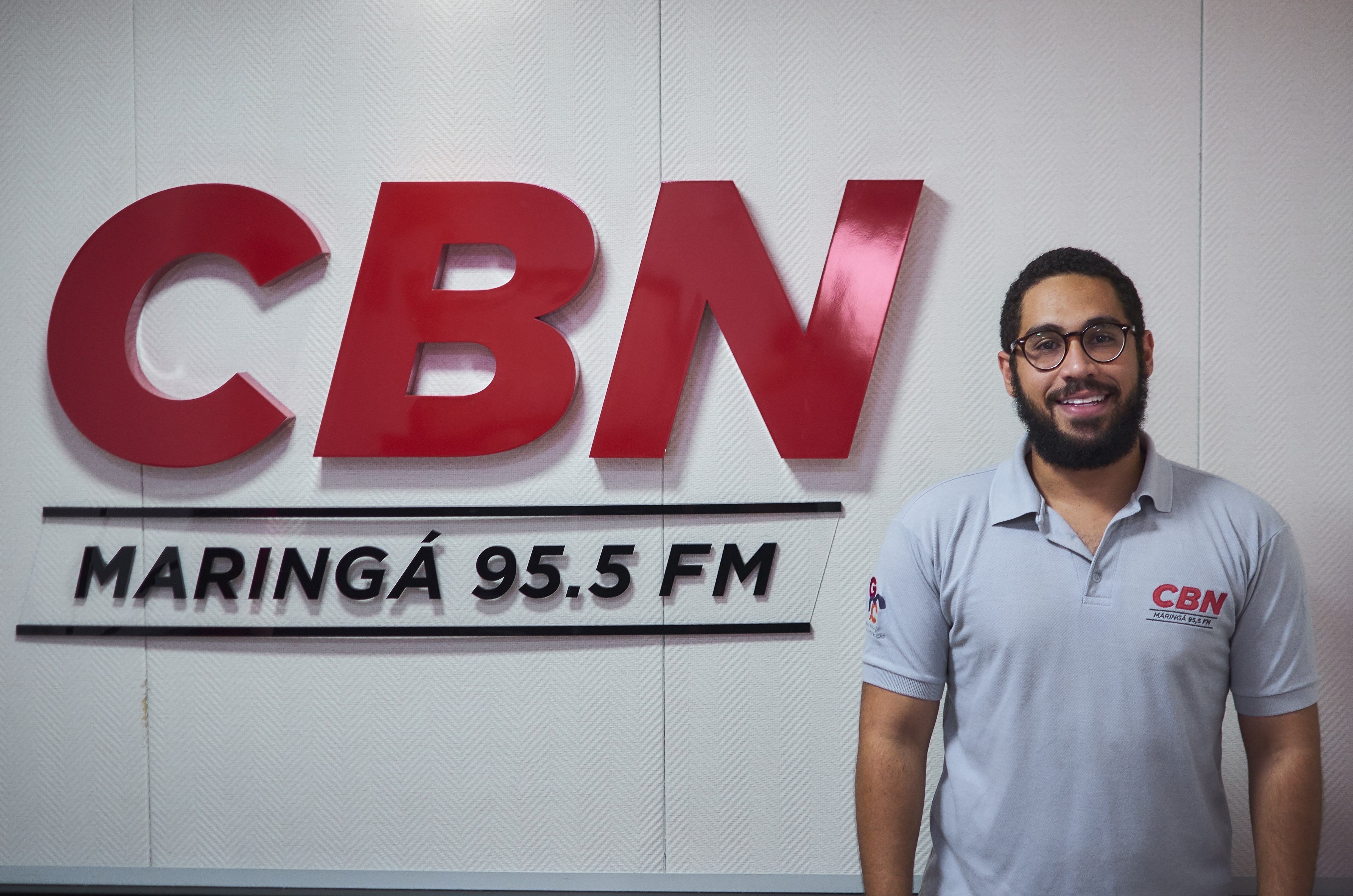 Na literatura, ler um romance não significa que você vai ler uma história de amor