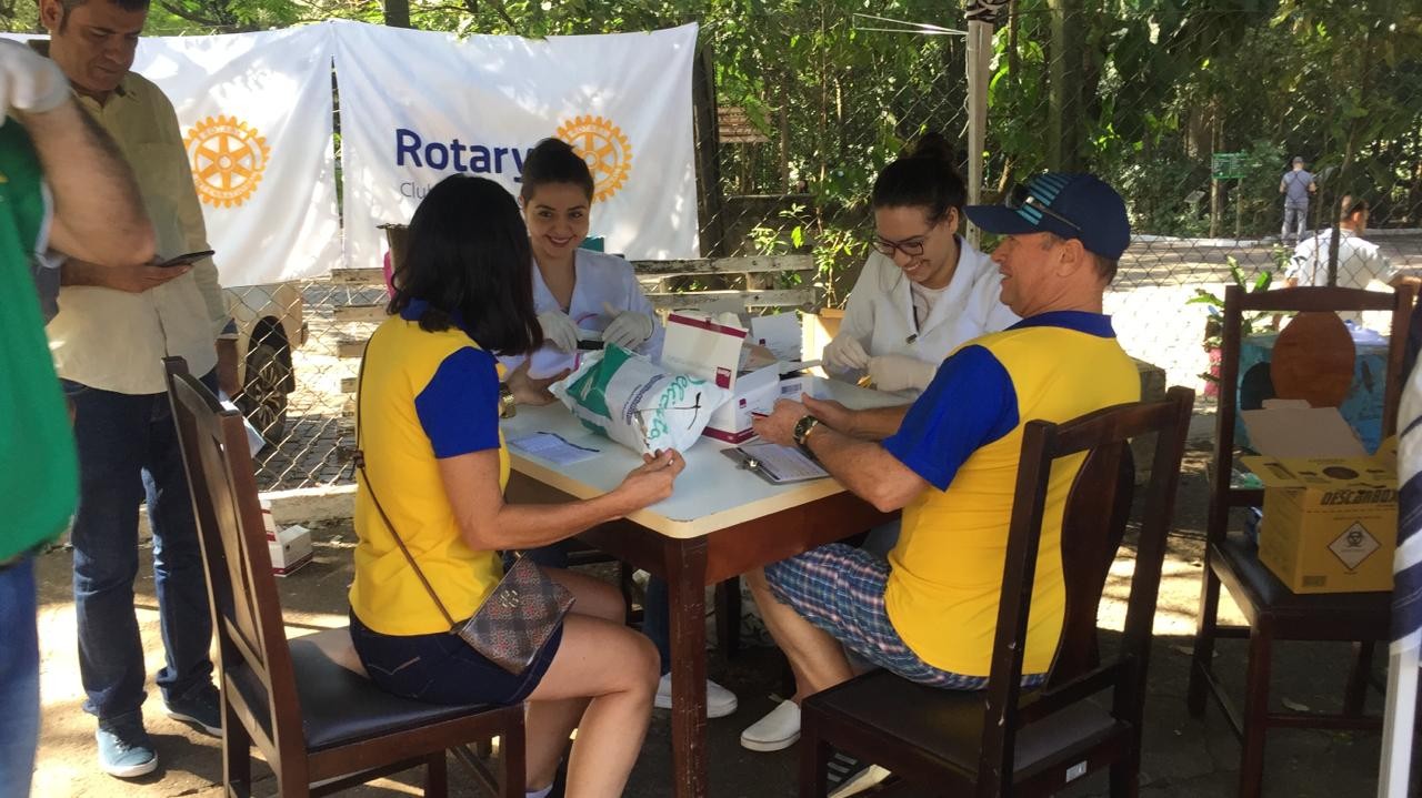 Rotary mobilizado contra hepatite C