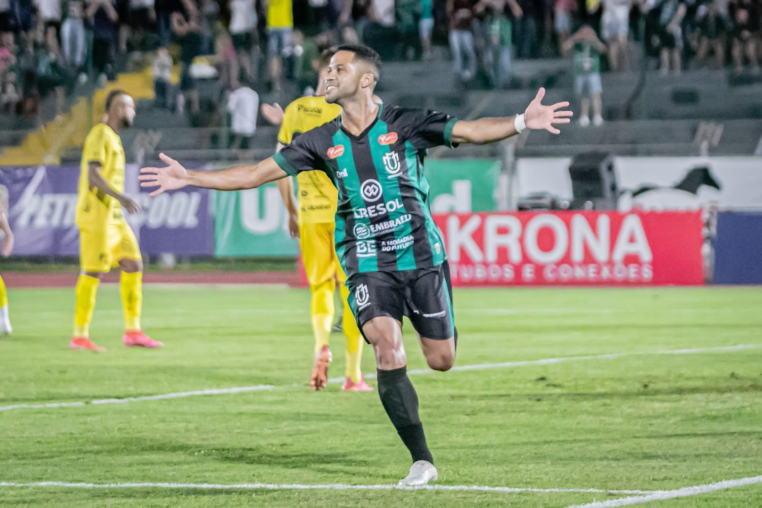 Maringá vence o FC Cascavel e sobe para 5º no estadual
