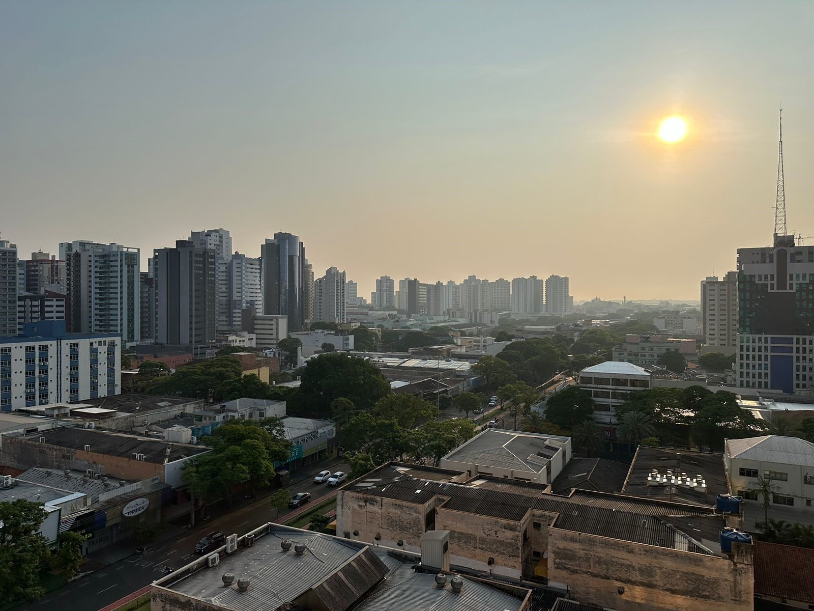 Máxima pode chegar aos 35° C em Maringá nesta sexta-feira (6)