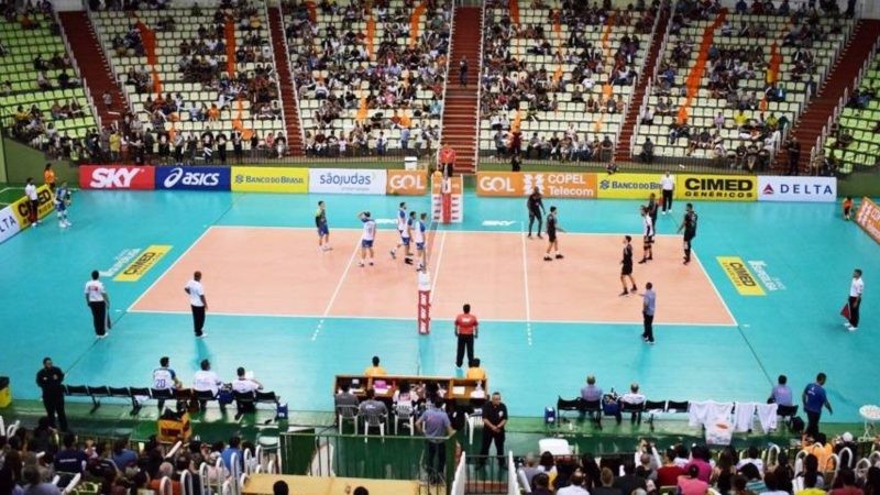 Maringá Vôlei joga nesta semana pelo Paranaense