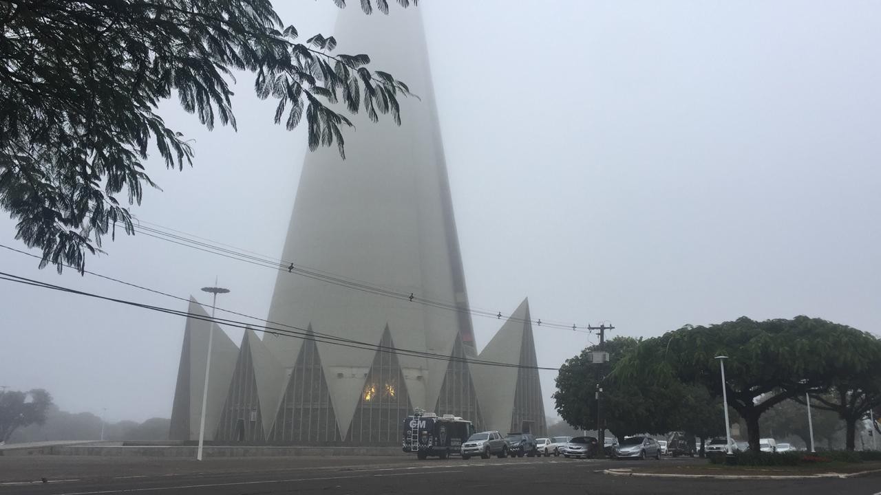 Domingo amanhece ‘preguiçoso’ em Maringá