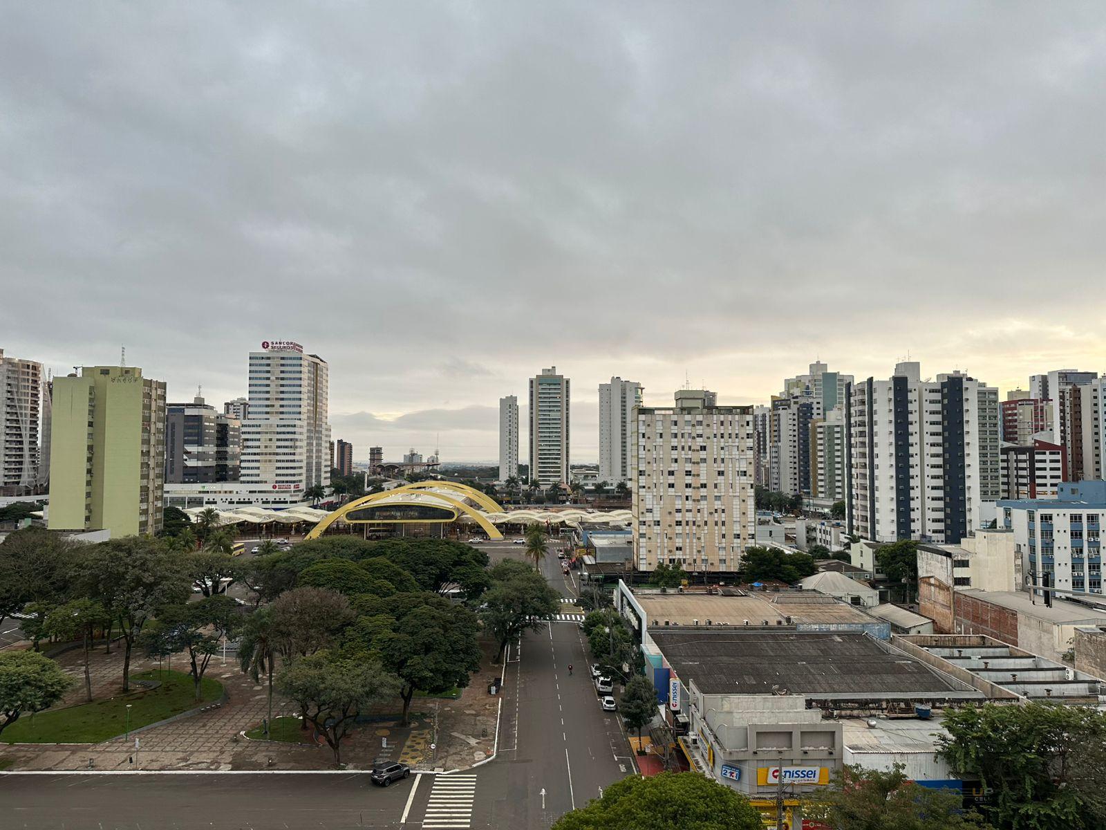 Nebulosidade predomina e tempo segue estável nesta quarta (2) em Maringá