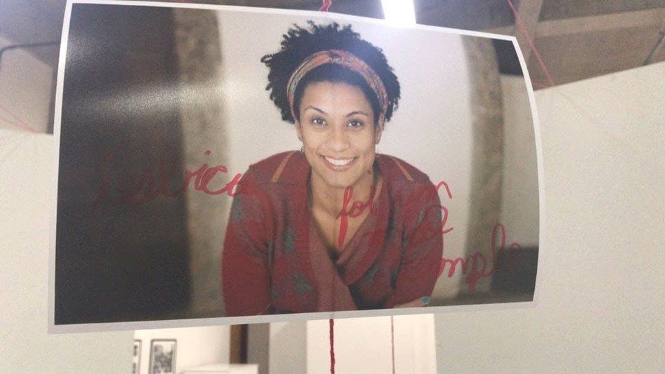 Foto de Marielle Franco é alvo de vandalismo na UEM