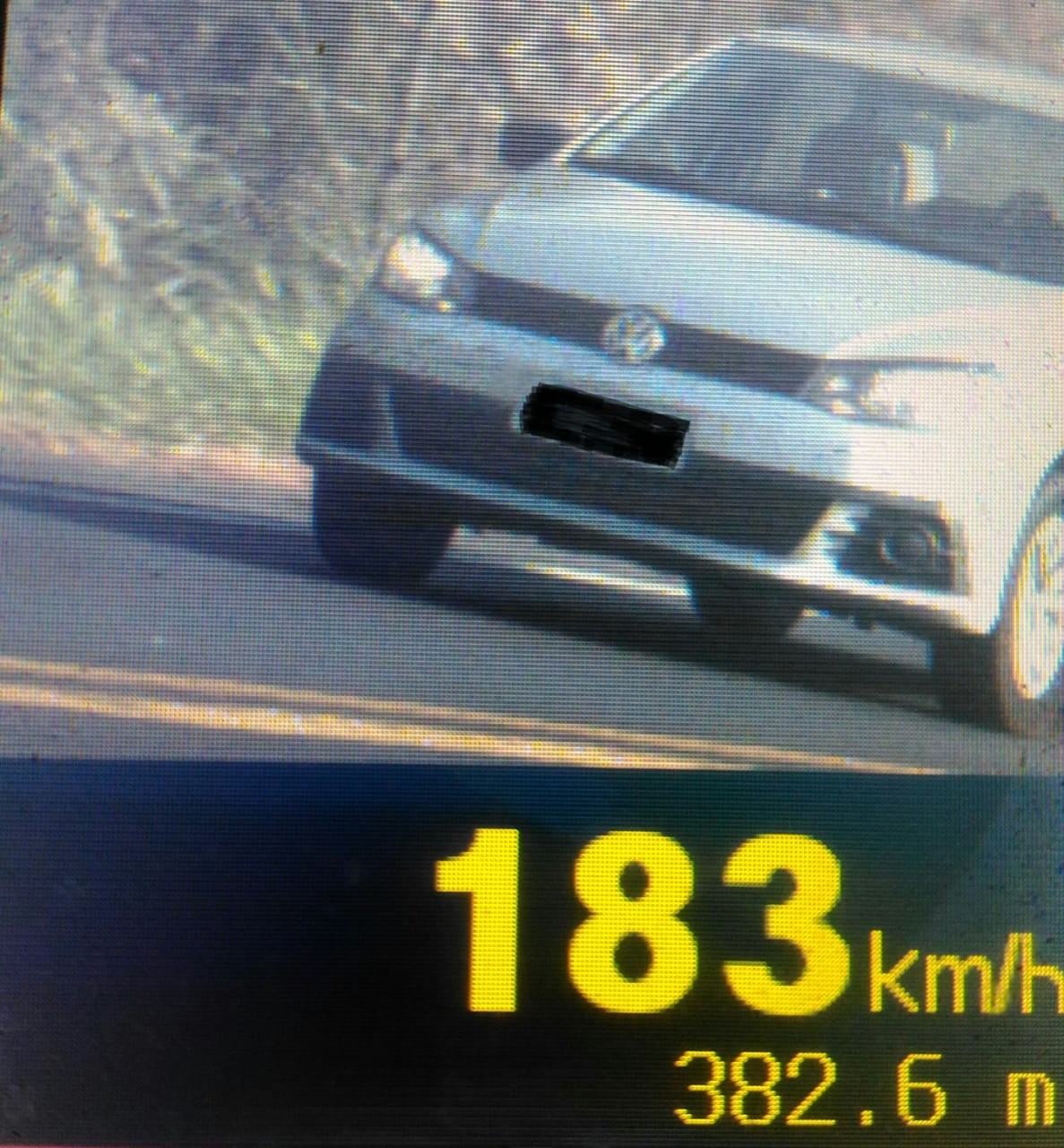 Carro é flagrado  por radar numa velocidade 66% maior que a permitida