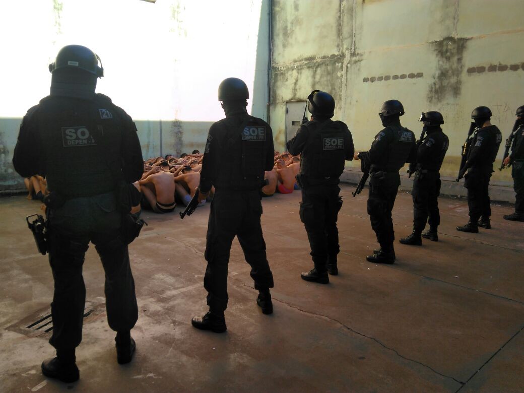 Celulares e materiais ilícitos são apreendidos na CCM